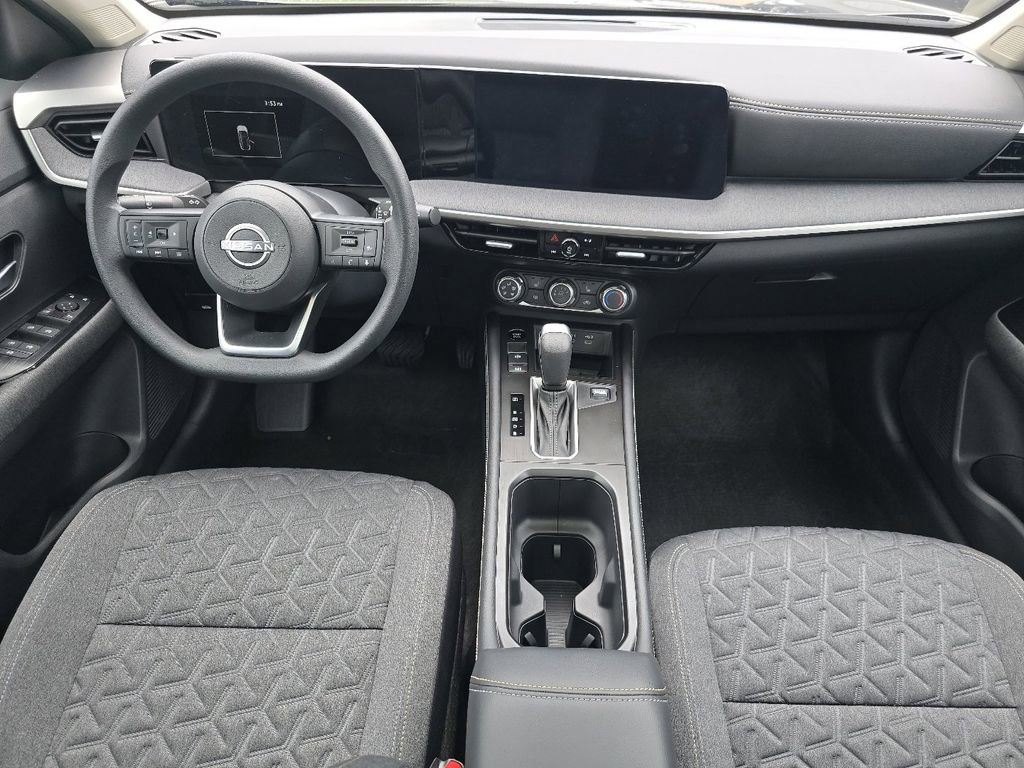 Used 2025 Nissan Kicks SV w/ SV Premium Package AWD/4WD image 20