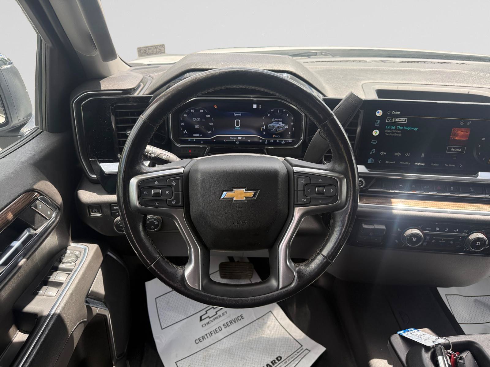 Used 2022 Chevrolet Silverado 1500 LT AWD/4WD image 12