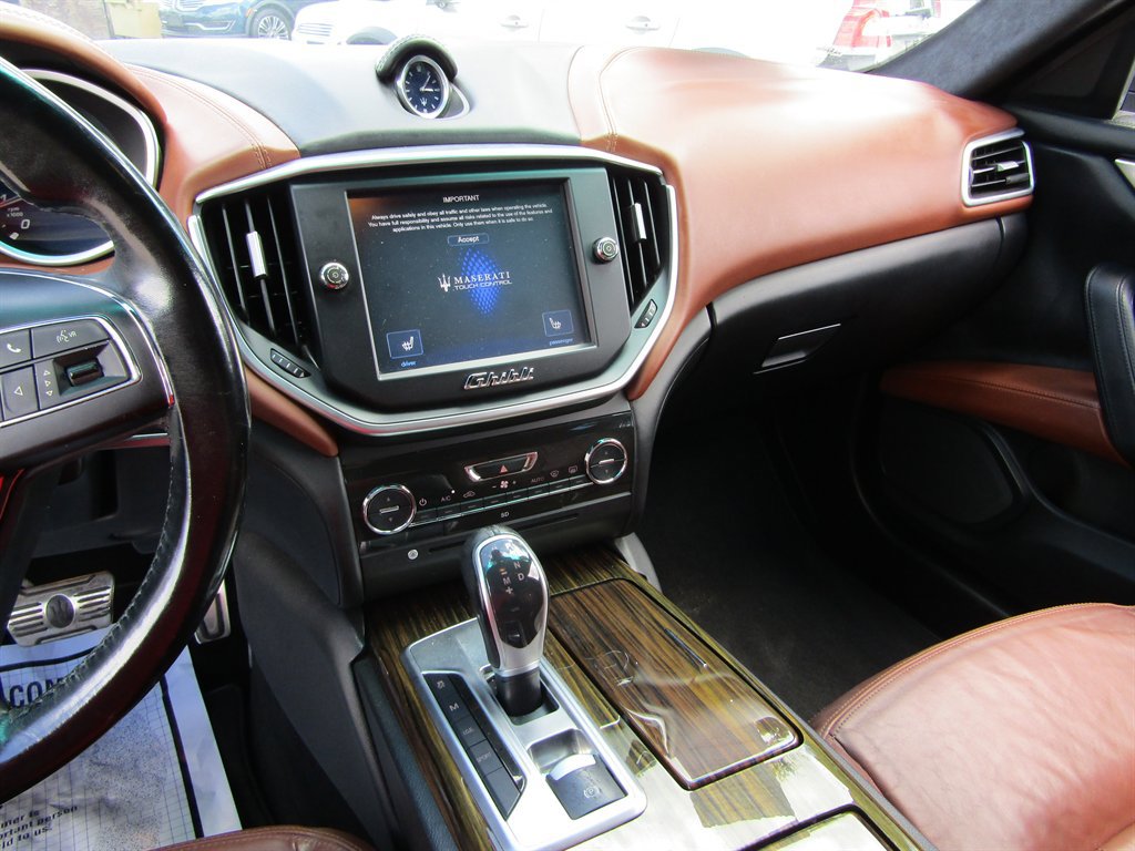 Used 2014 Maserati Ghibli S Q4 AWD/4WD image 11