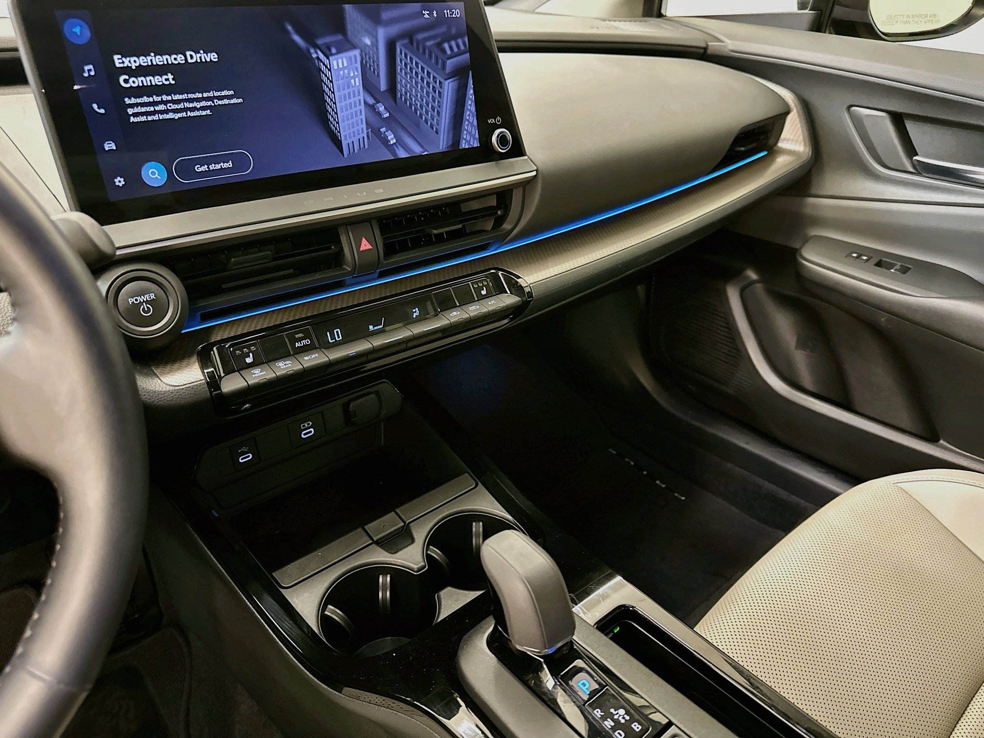 Used 2024 Toyota Prius XLE FWD image 26