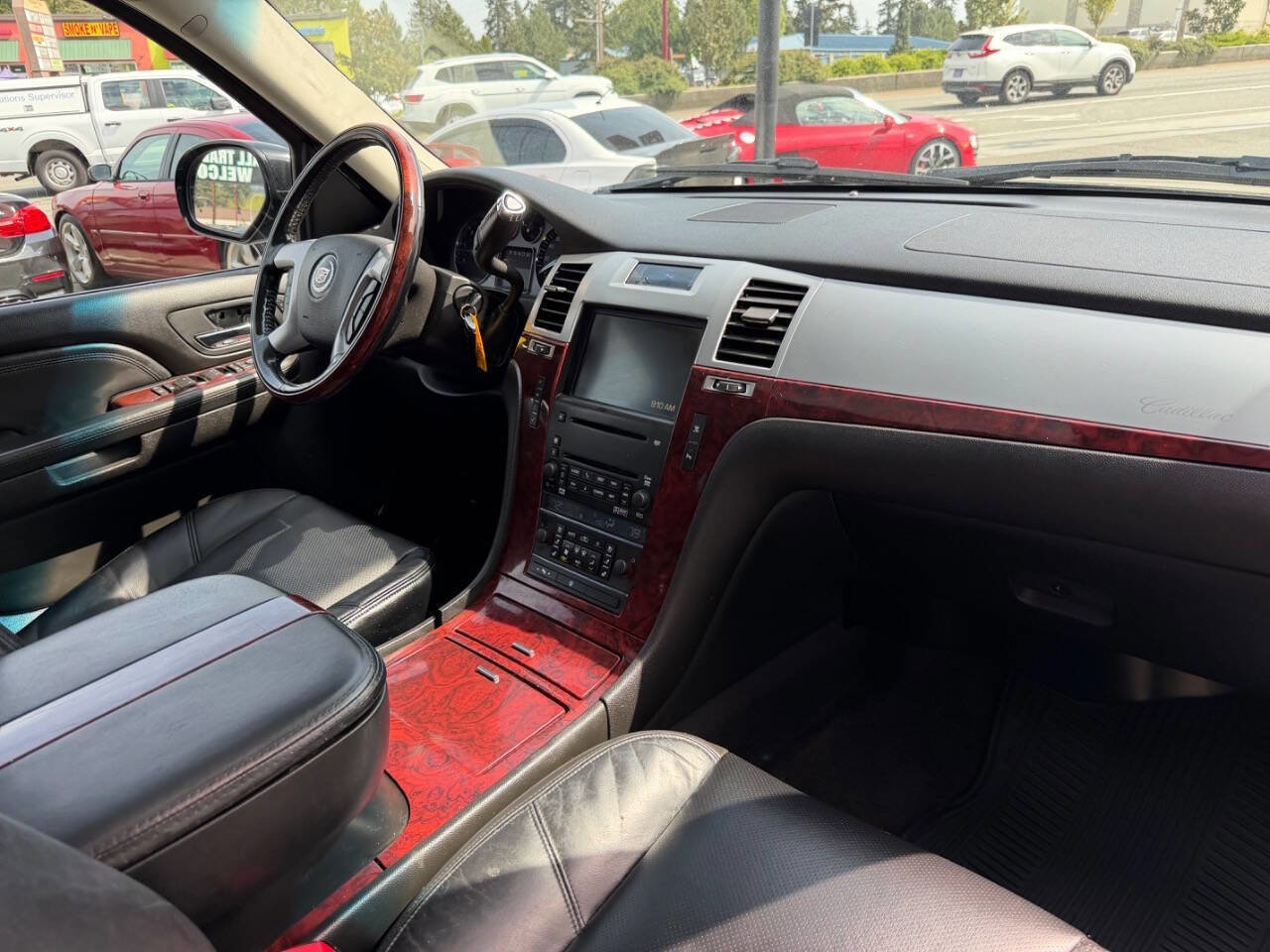 Used 2008 Cadillac Escalade ESV AWD image 17