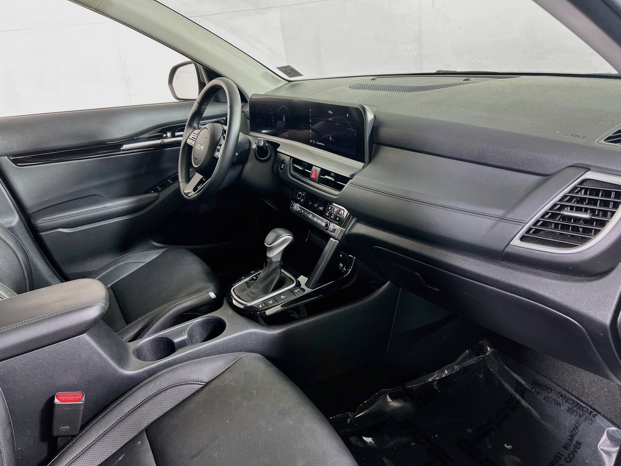 Used 2025 Kia Seltos EX AWD/4WD image 28