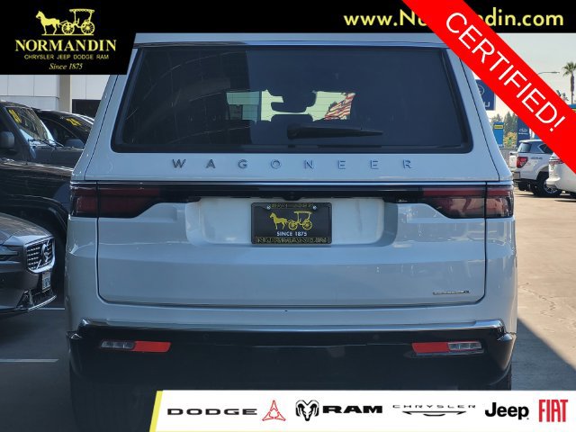Certified 2024 Jeep Wagoneer Series II w/ Flexible Seating Group RWD image 5