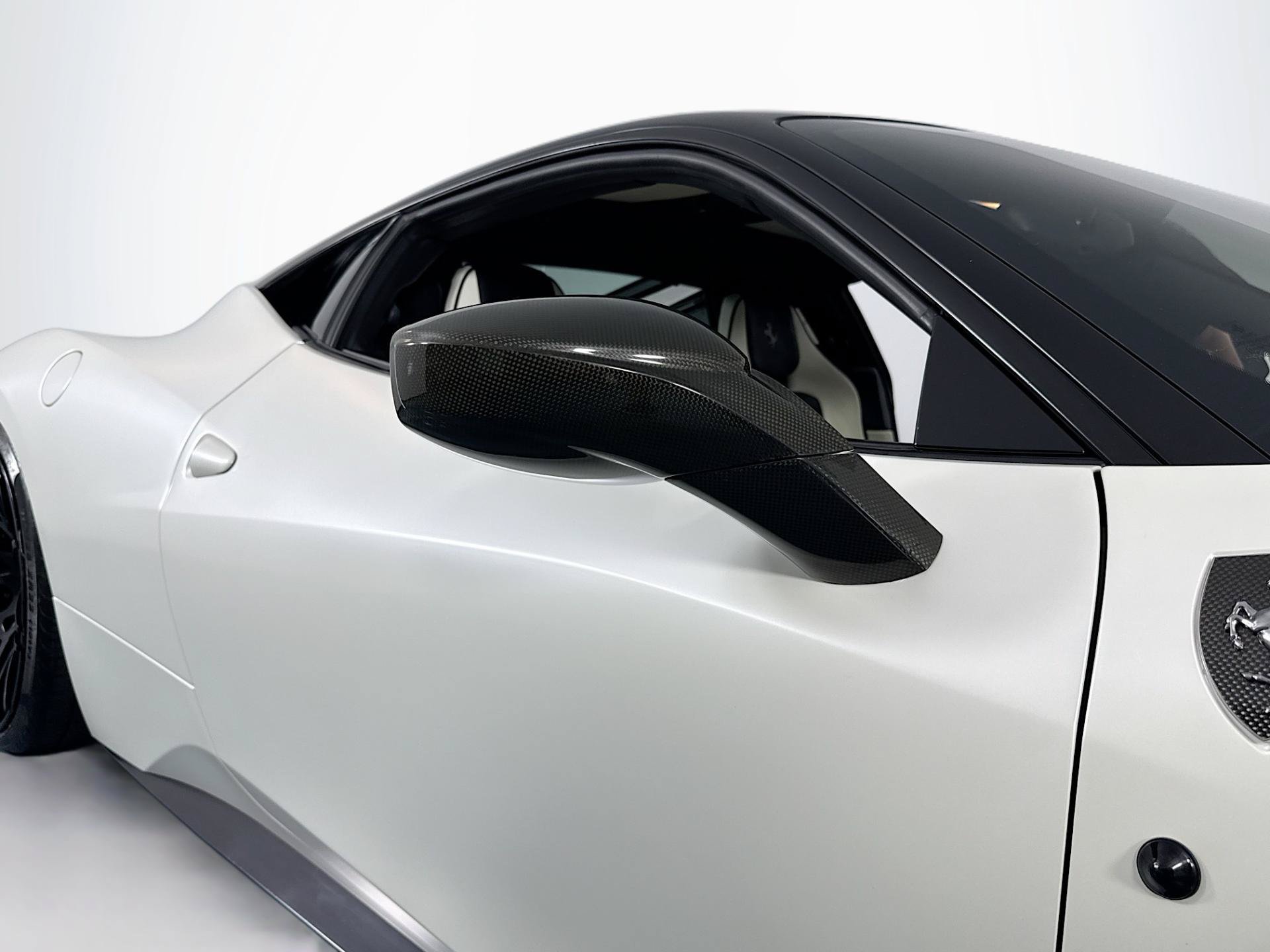 Used 2010 Ferrari 458 Italia Coupe RWD image 46