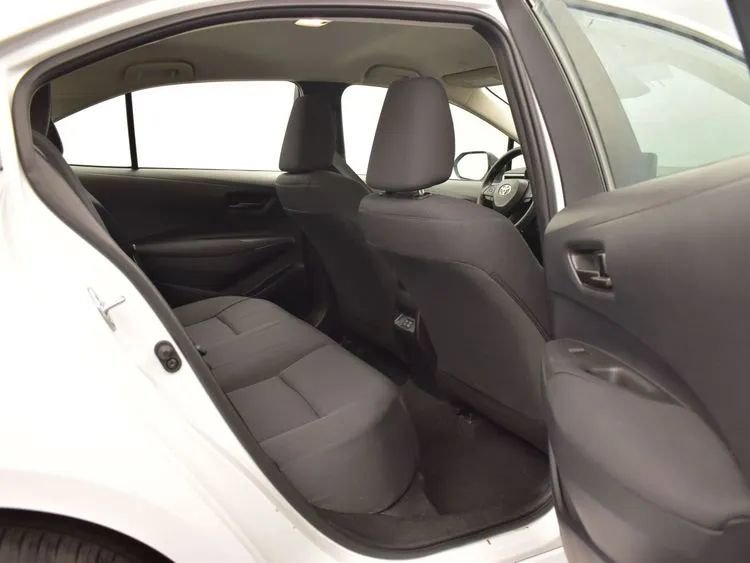 Used 2025 Toyota Corolla LE image 17