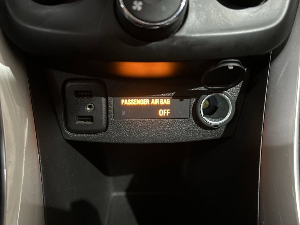 Used 2019 Chevrolet Trax LT w/ LT Convenience Package image 31