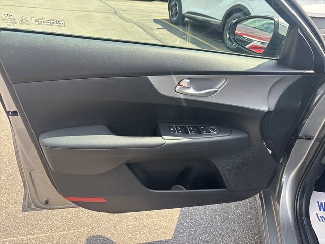 Used 2023 Kia Forte LXS FWD image 13