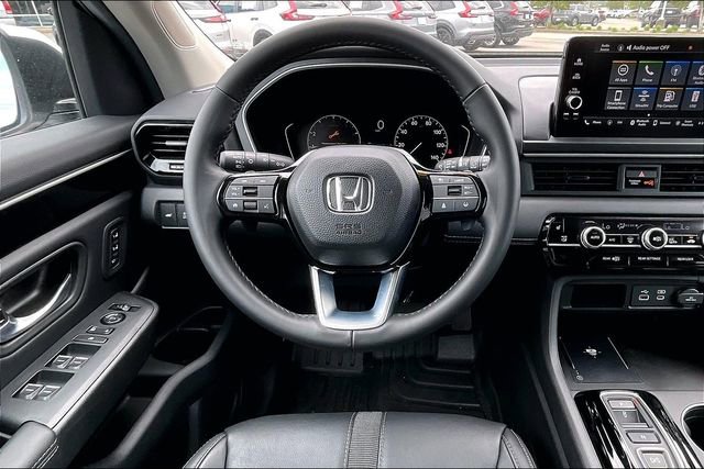 Used 2025 Honda Pilot EX-L image 8