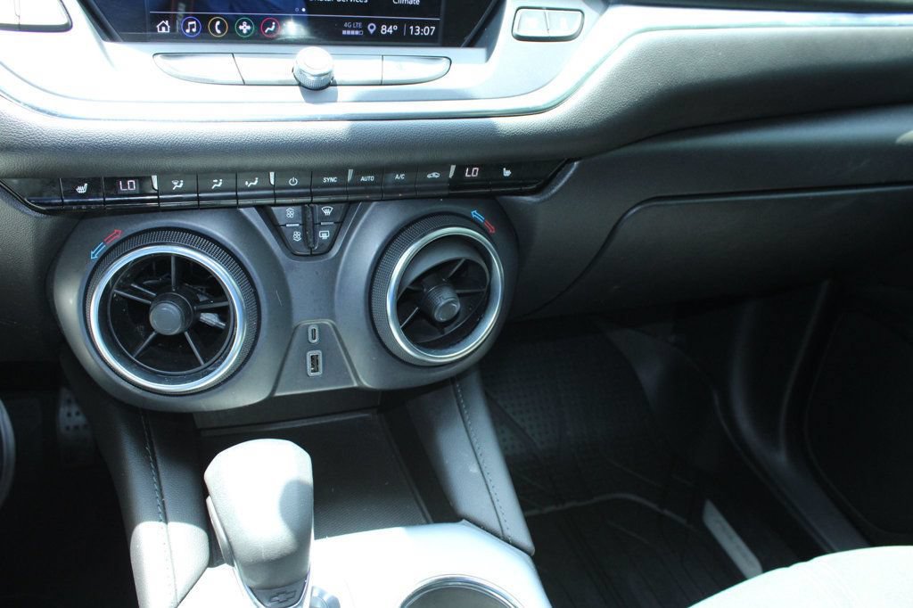 Used 2022 Chevrolet Blazer LT FWD image 43