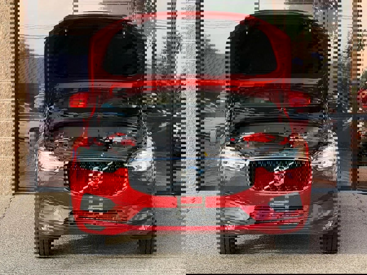 Used 2019 Volvo XC60 T5 Momentum w/ Advanced Package image 22