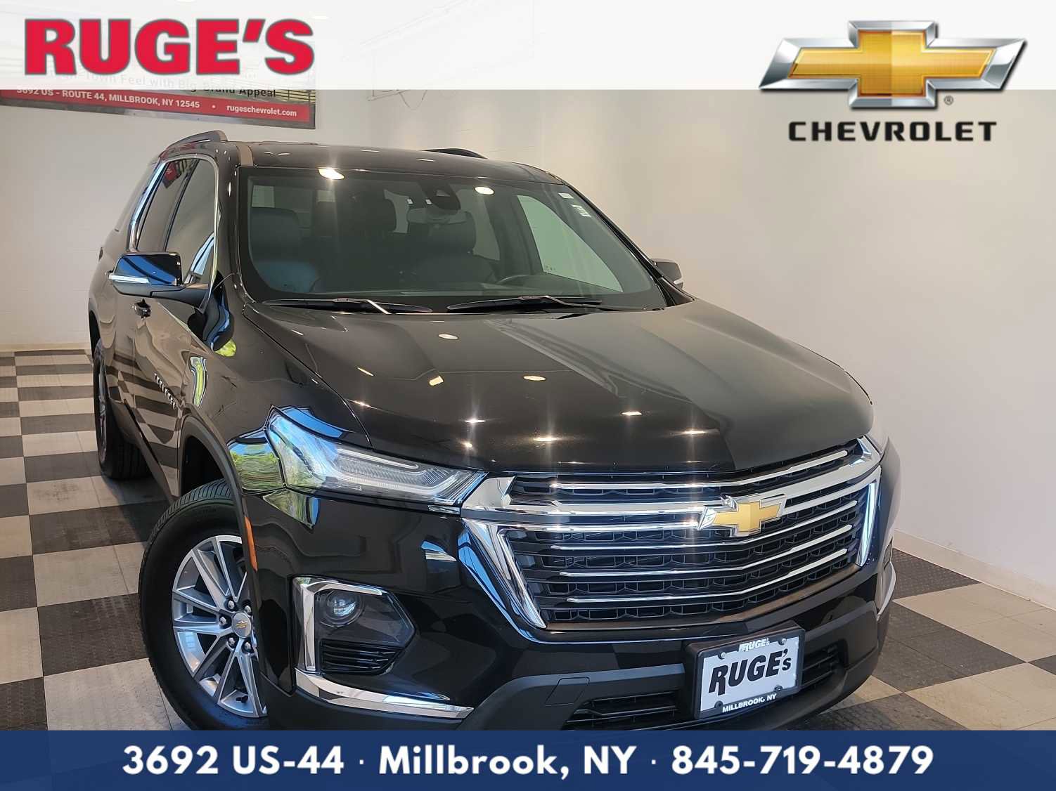 Used 2023 Chevrolet Traverse LT w/ LPO, Floor Liner Package
