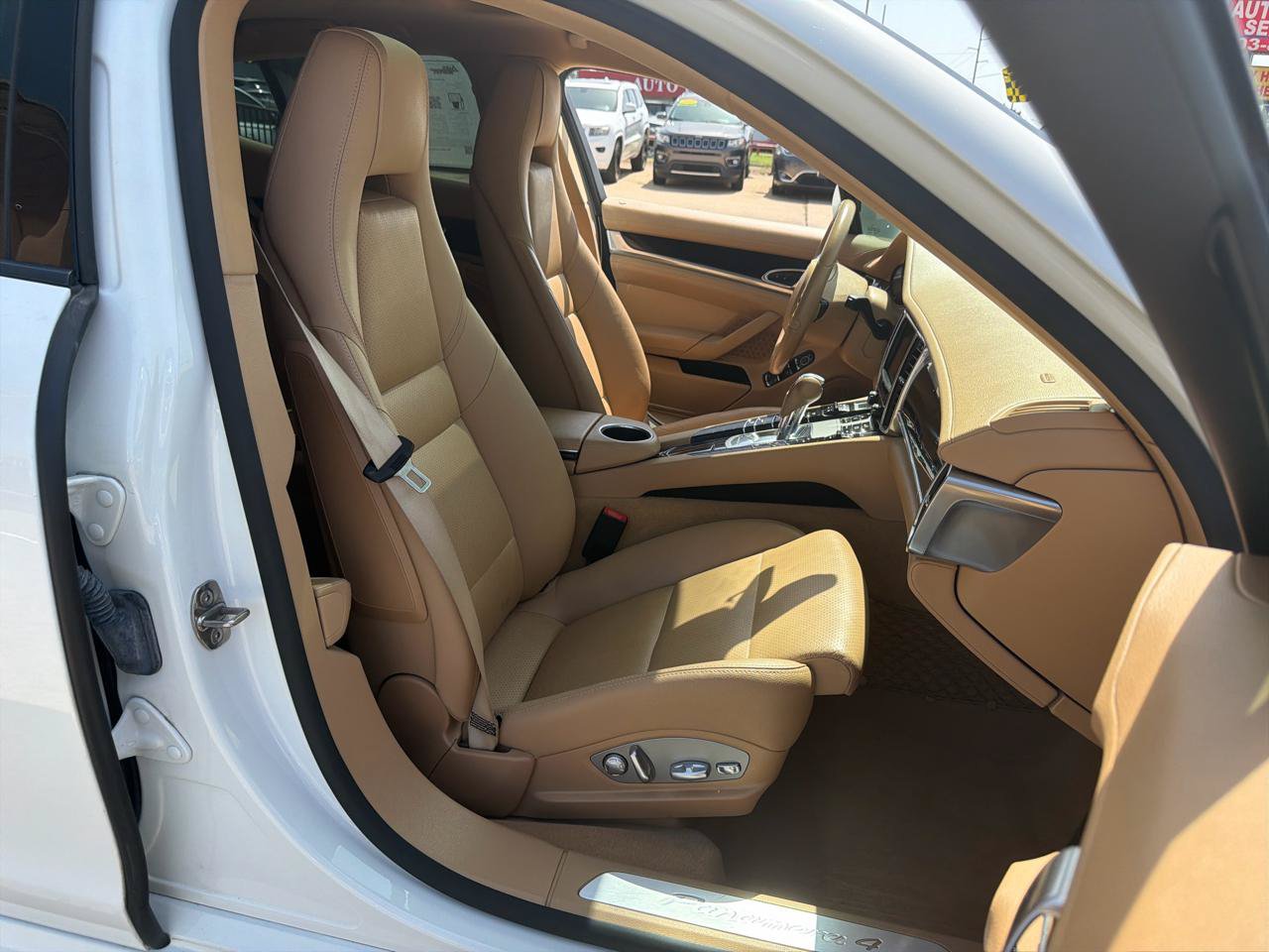 Used 2015 Porsche Panamera 4 AWD/4WD image 25
