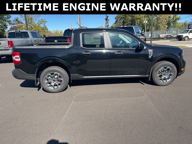 New 2025 Ford Maverick XLT image 9