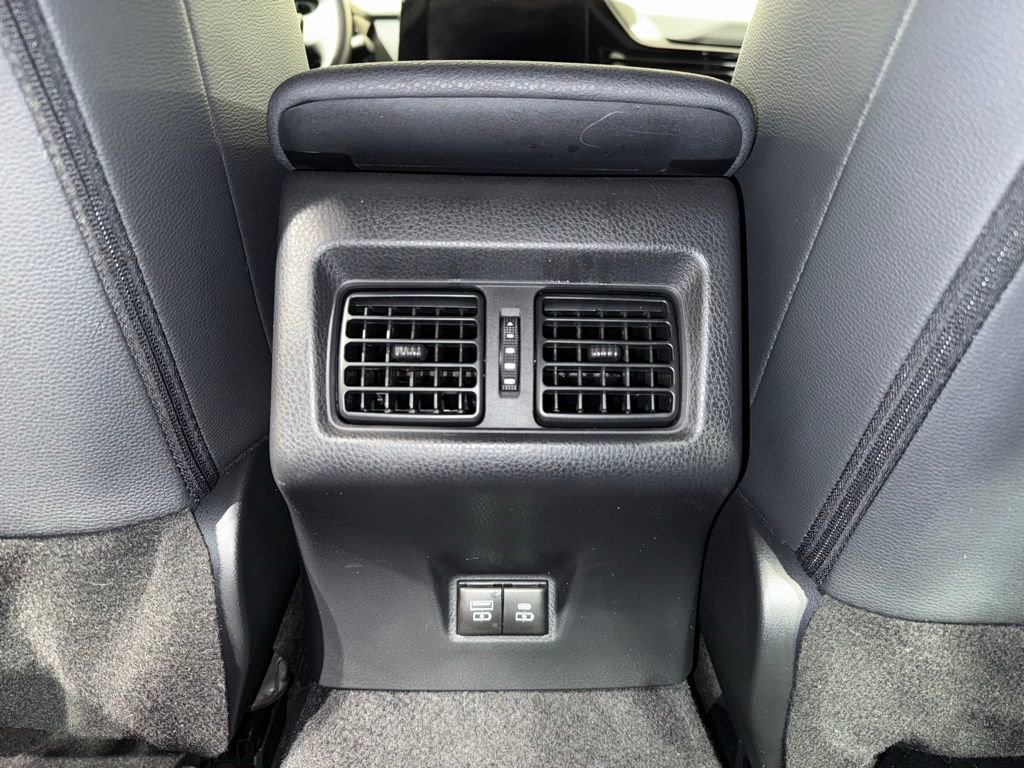 Certified 2025 Toyota Camry SE image 19