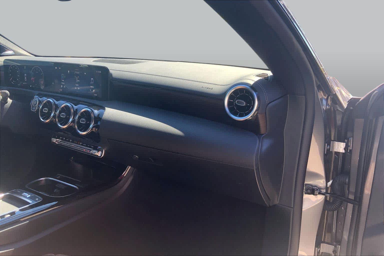 Certified 2026 Mercedes-Benz CLA 250 4MATIC image 18