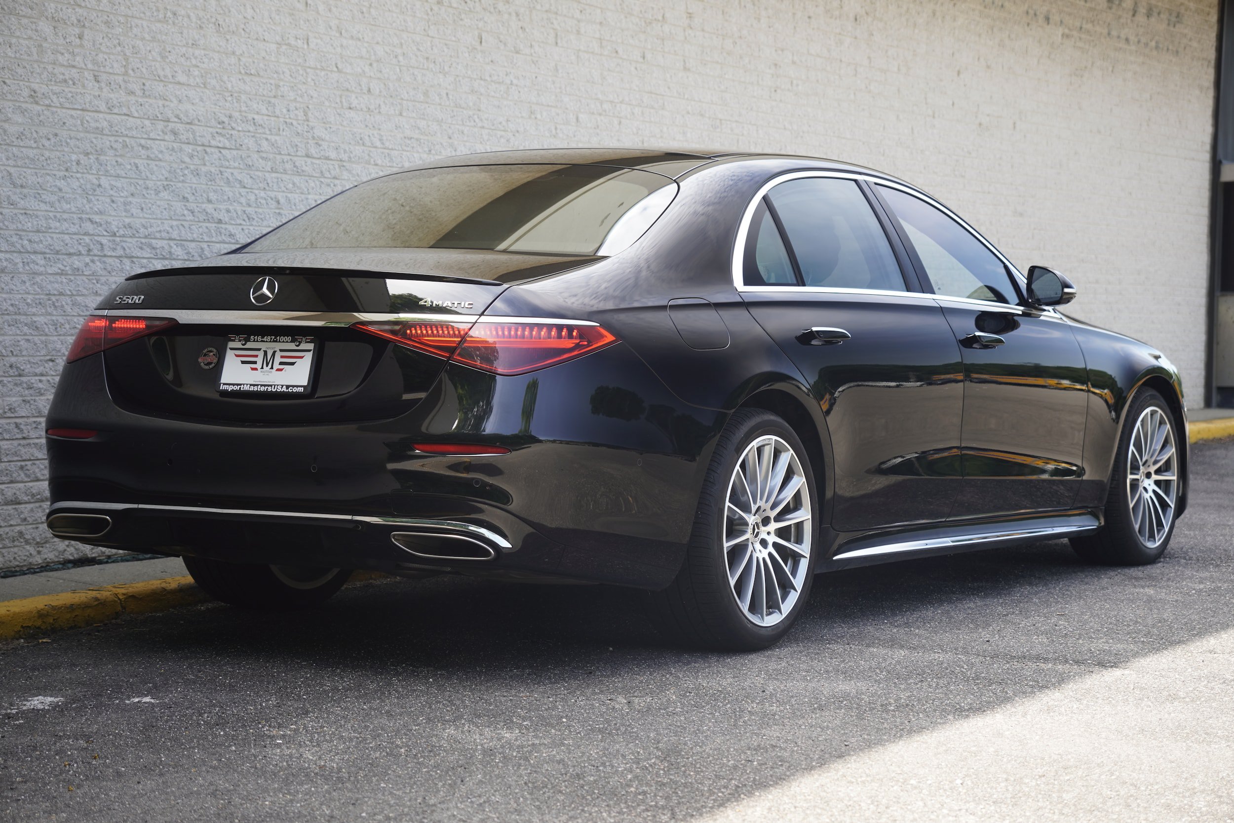 Used 2022 Mercedes-Benz S 500 4MATIC w/ AMG Line Package image 8