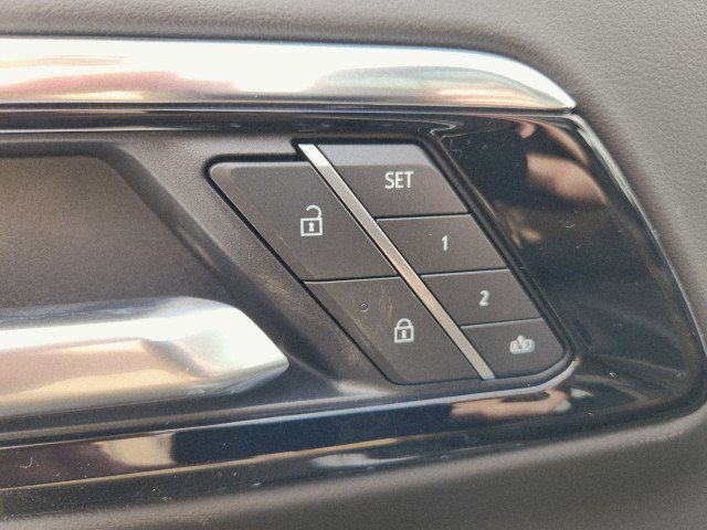 New 2026 Chevrolet Suburban High Country image 34