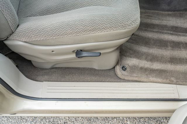 Used 2005 Dodge Grand Caravan SE w/ Popular Equipment Group I image 39