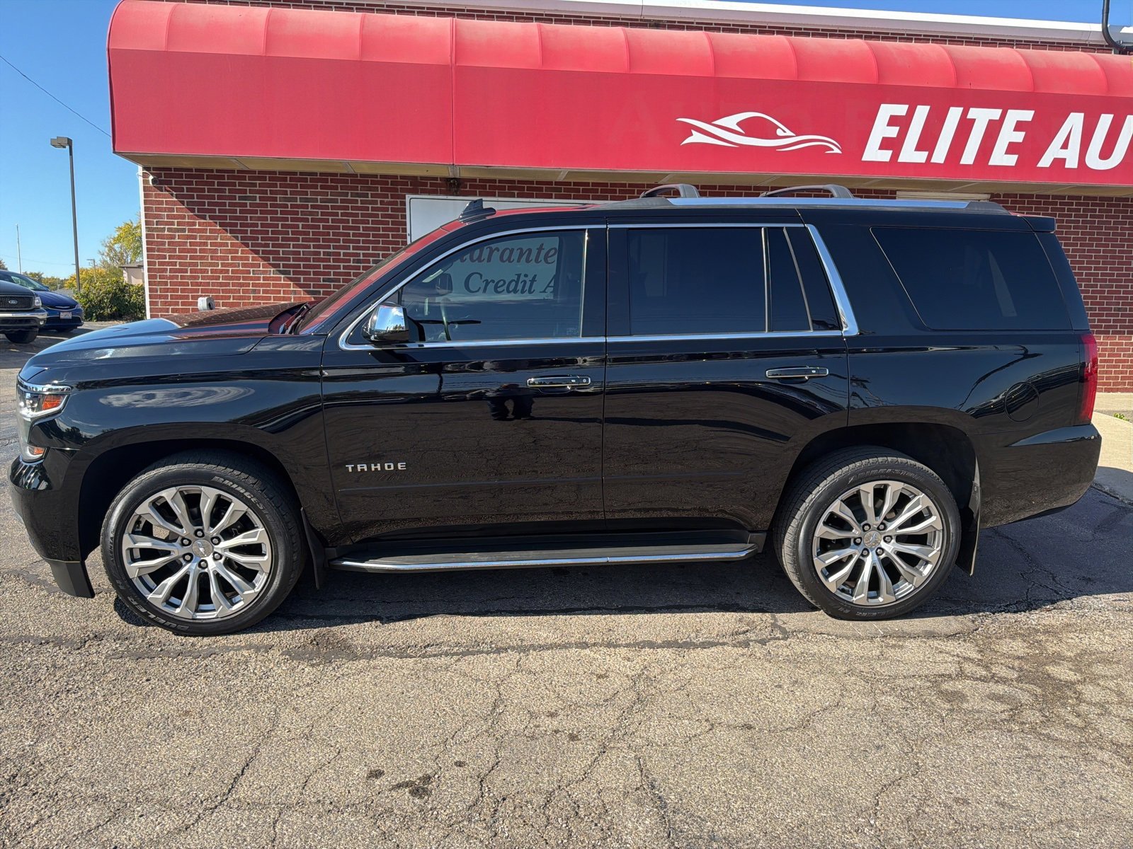 Used 2018 Chevrolet Tahoe Premier image 3