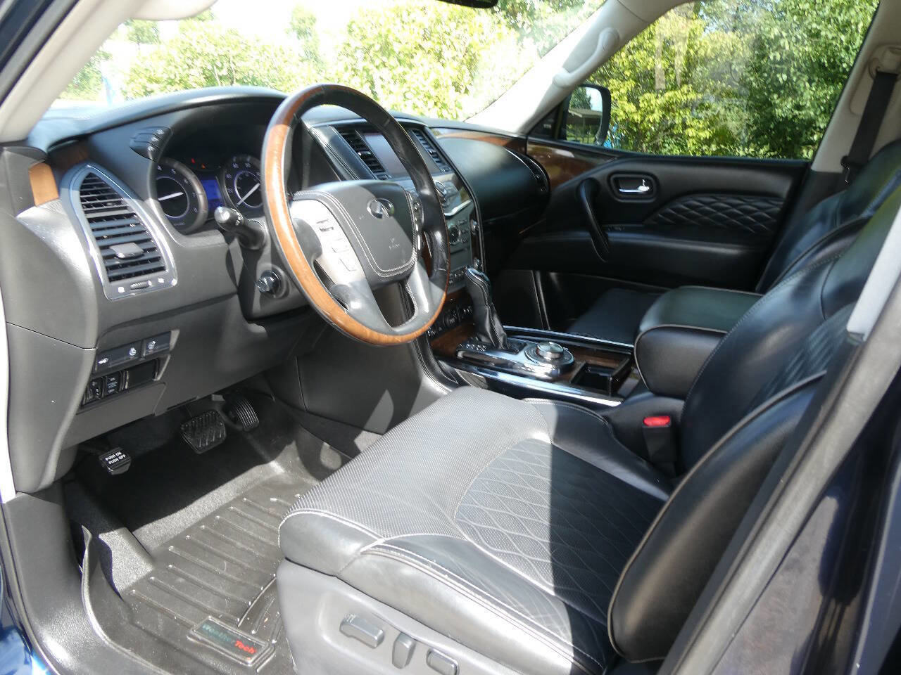 Used 2019 INFINITI QX80 Luxe w/ 22" Wheel Package image 8