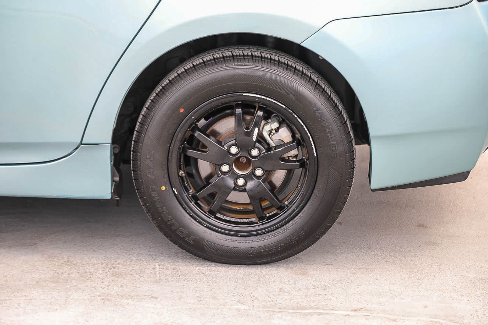 Used 2015 Toyota Prius Three FWD image 11