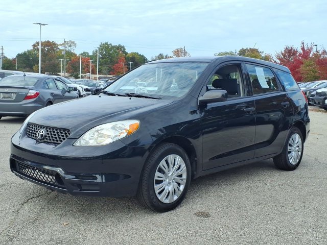 Used 2004 Toyota Matrix FWD image 2