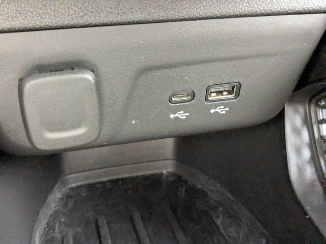 Used 2024 Chevrolet TrailBlazer LT w/ LT Cold Weather Package image 22