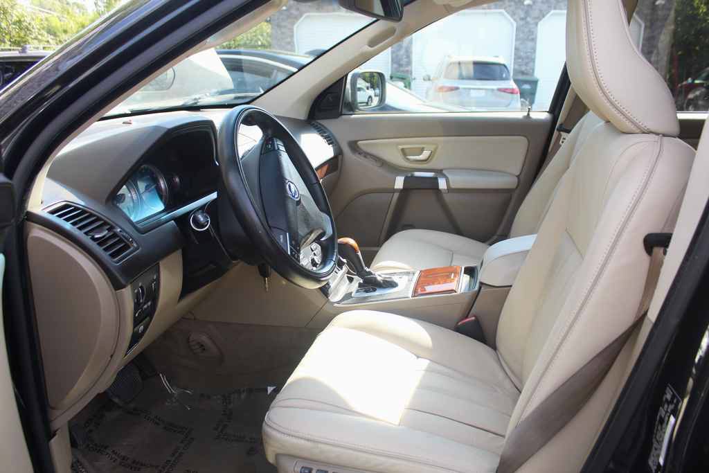 Used 2013 Volvo XC90 3.2 AWD/4WD image 26
