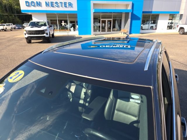 Used 2021 Cadillac XT4 Premium Luxury w/ Sun And Sound Package AWD/4WD image 39