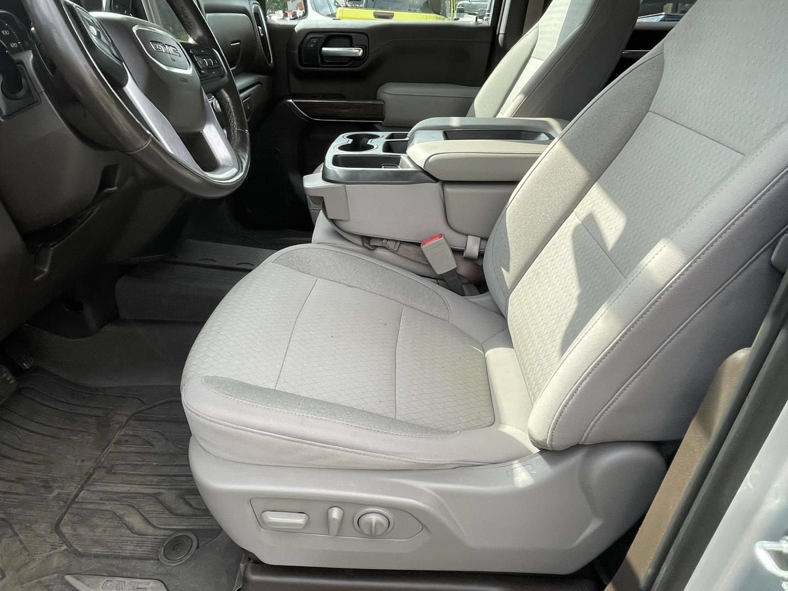 Used 2021 GMC Sierra 1500 SLE RWD image 15