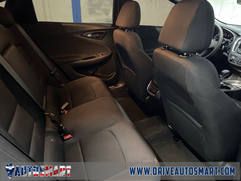 Used 2021 Chevrolet Malibu LT image 18