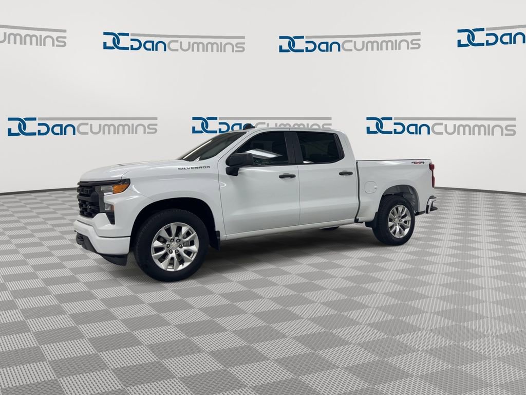 Used 2023 Chevrolet Silverado 1500 Custom image 4
