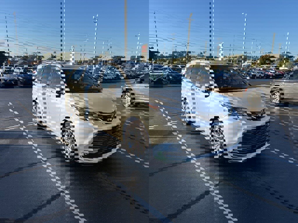 Used 2024 Toyota Sienna Platinum