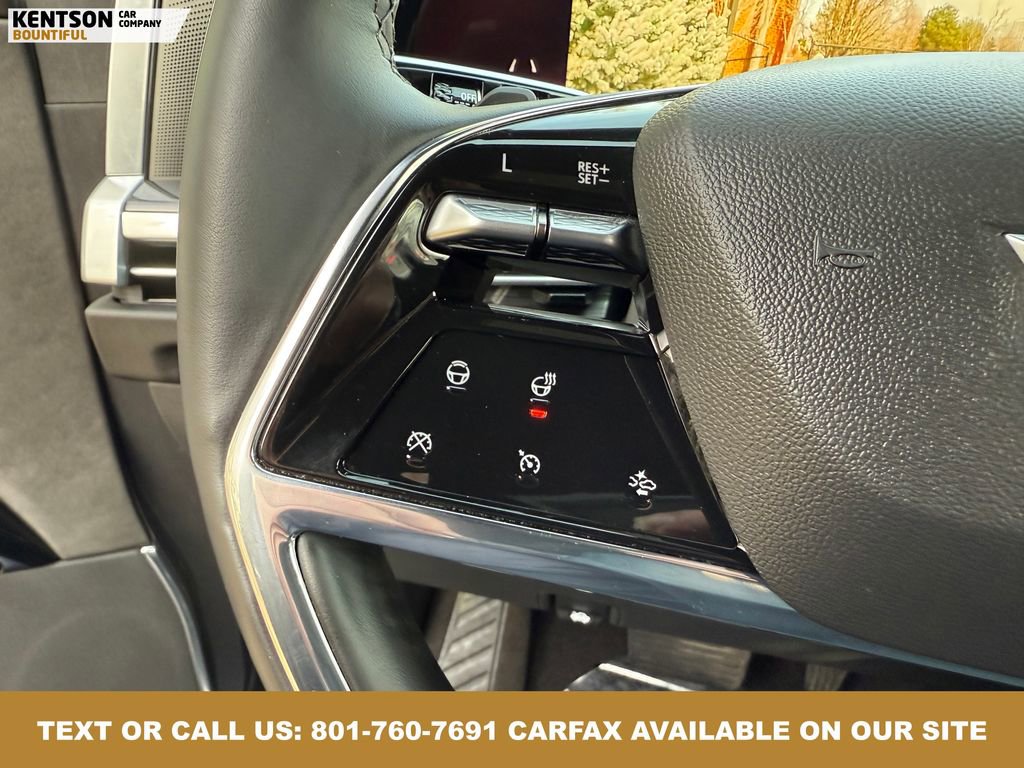 Used 2025 Cadillac Escalade ESV Sport w/ LPO, ONYX Package image 22