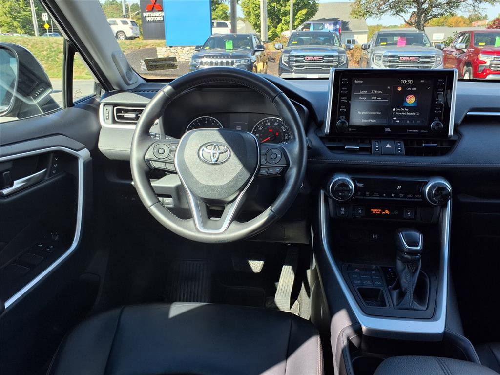 Used 2019 Toyota RAV4 XLE Premium w/ Cold Weather Package AWD/4WD image 9