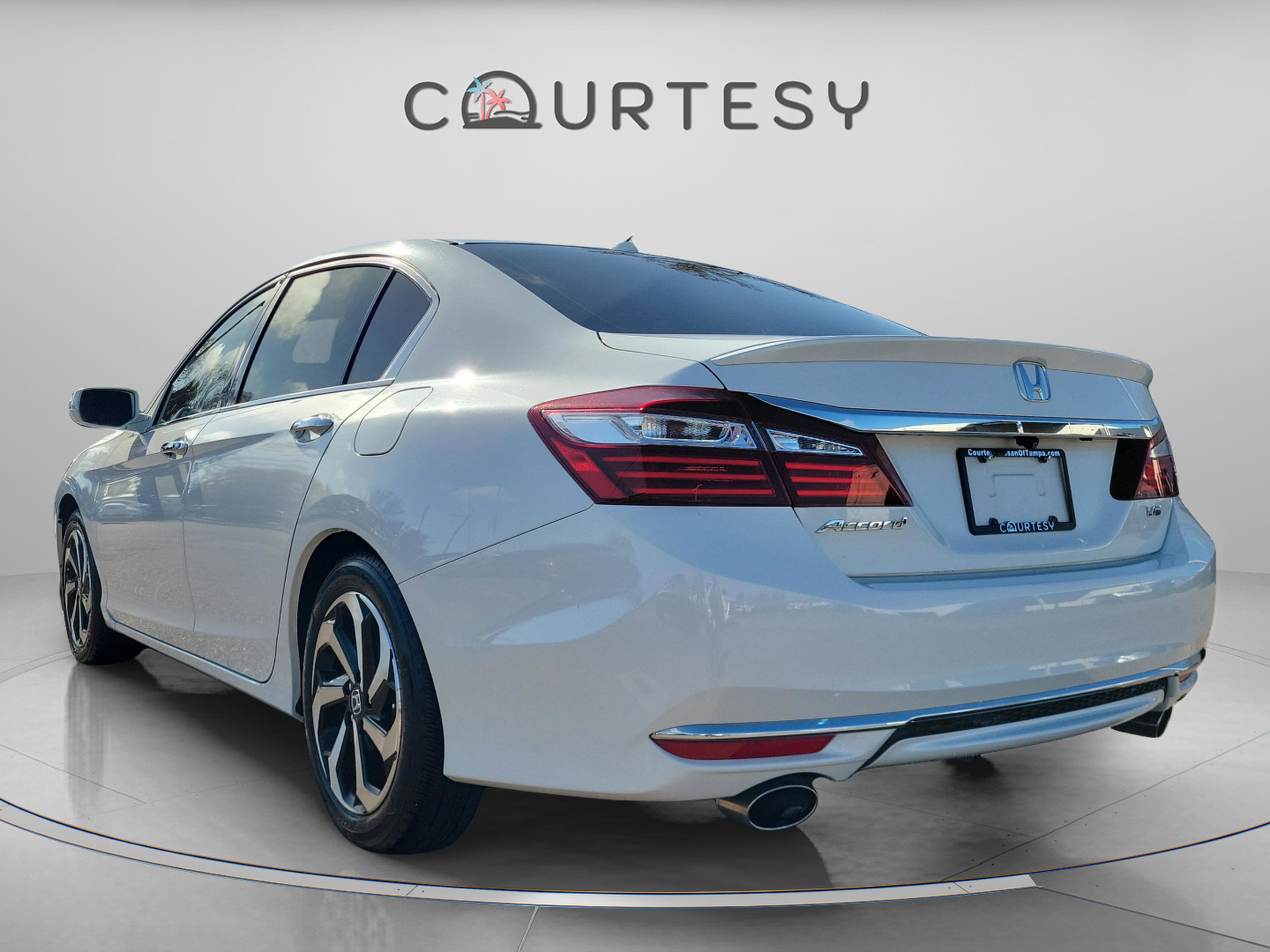 Used 2016 Honda Accord EX-L image 5