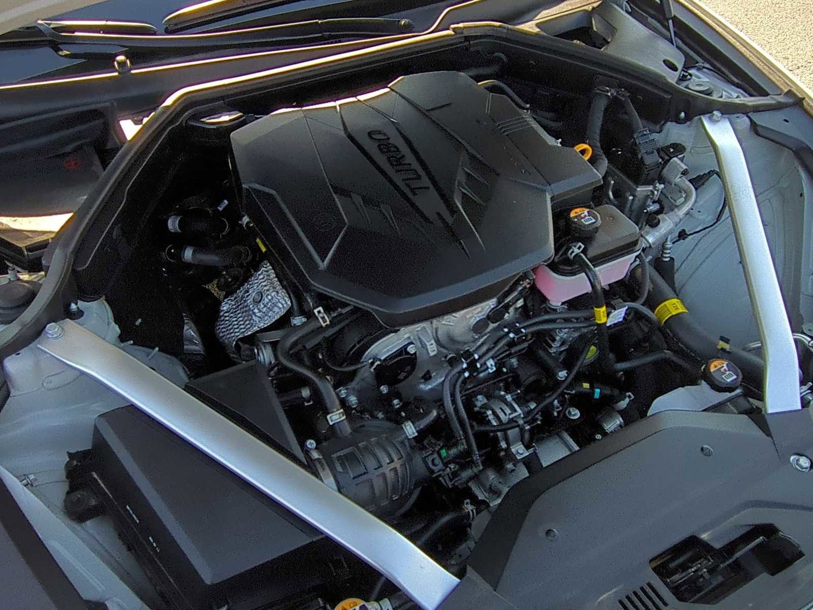 Used 2025 Genesis G70 2.5T image 30