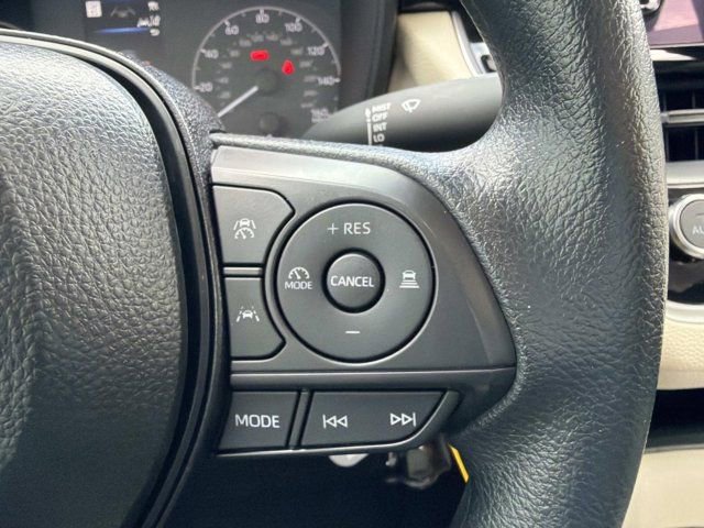 Certified 2025 Toyota Corolla LE image 24