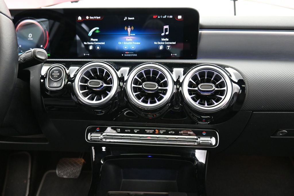 Used 2022 Mercedes-Benz A 220 4MATIC image 13