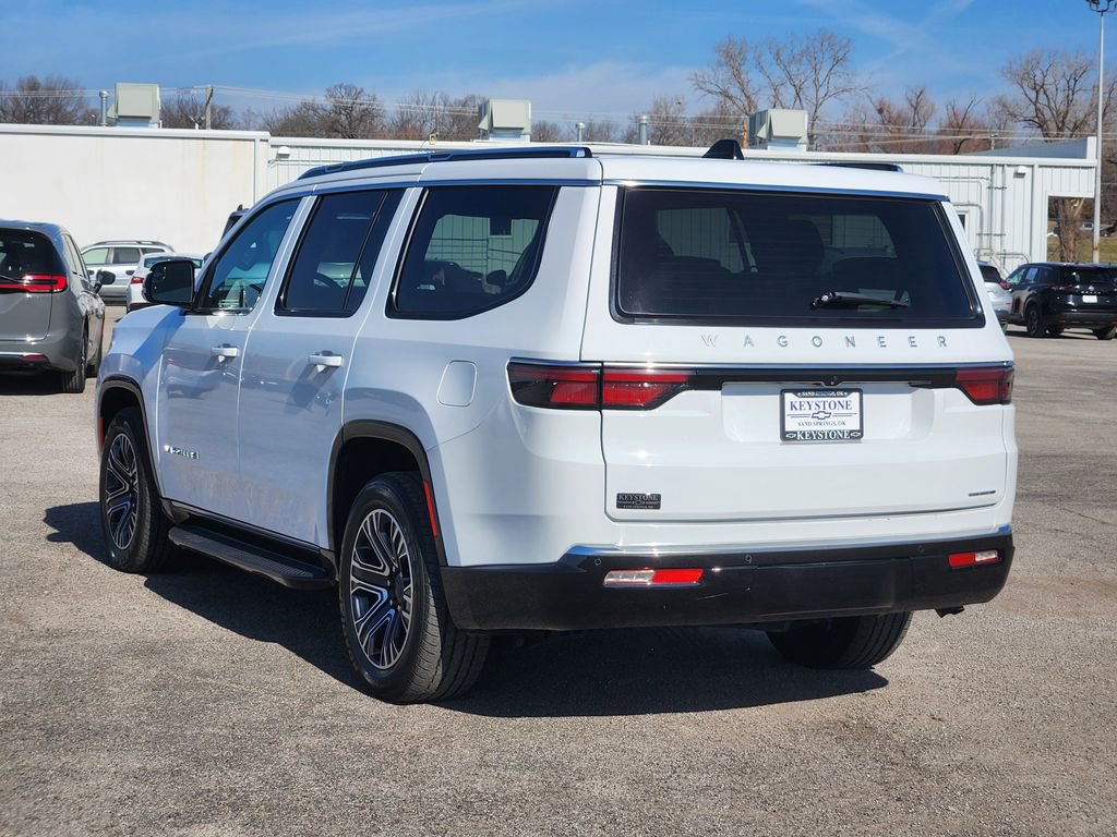 Used 2024 Jeep Wagoneer Series II w/ Flexible Seating Group image 7