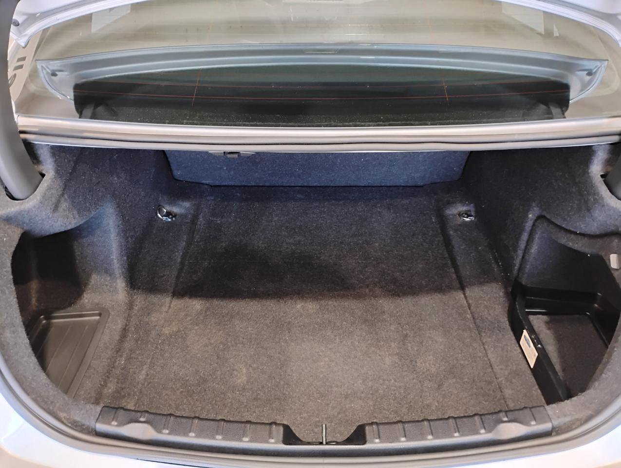 Used 2017 BMW 320i Sedan image 53