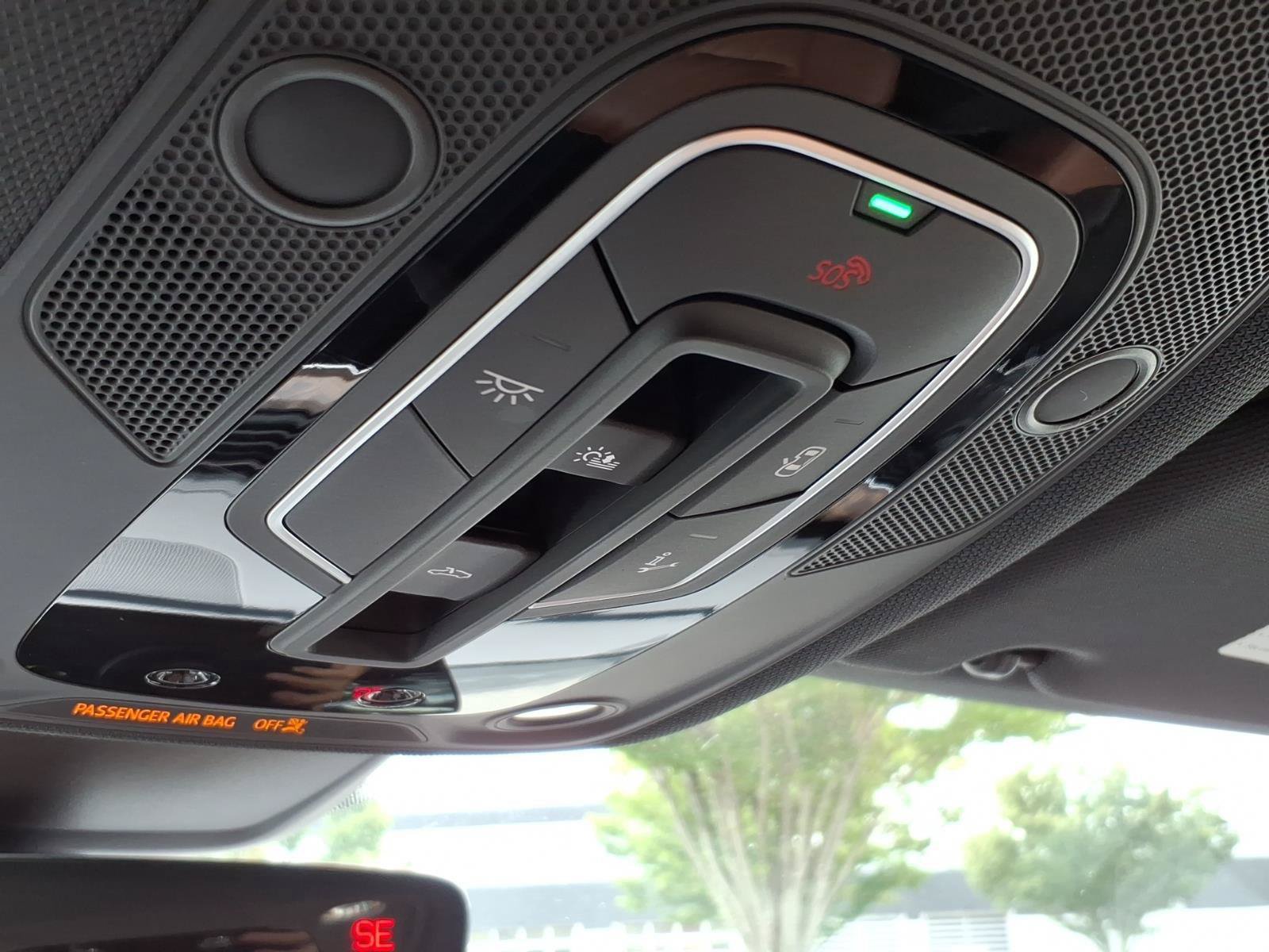 Used 2019 Audi e-tron Premium Plus AWD/4WD image 21