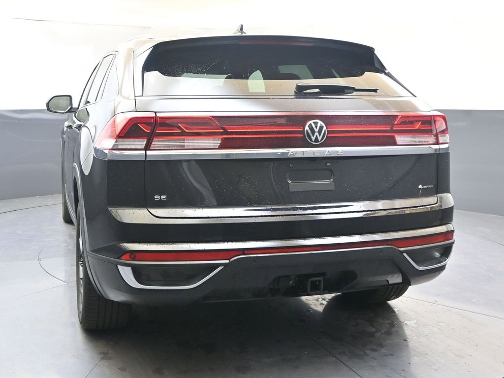 Used 2025 Volkswagen Atlas Cross Sport SE image 4