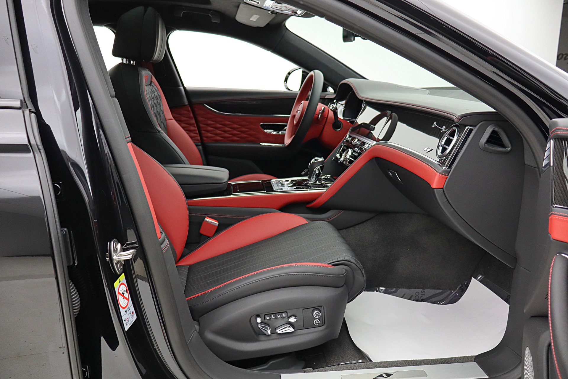 Certified 2023 Bentley Flying Spur S V8 AWD/4WD image 34