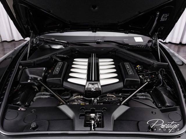 Used 2018 Rolls-Royce Dawn RWD image 7