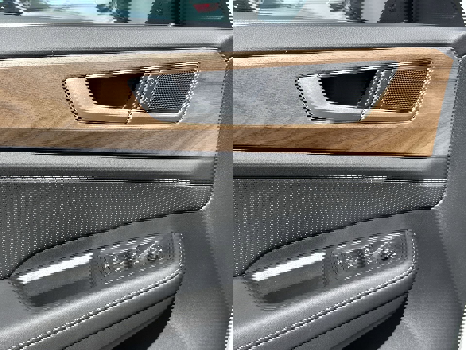 New 2026 Volkswagen Atlas SE image 21