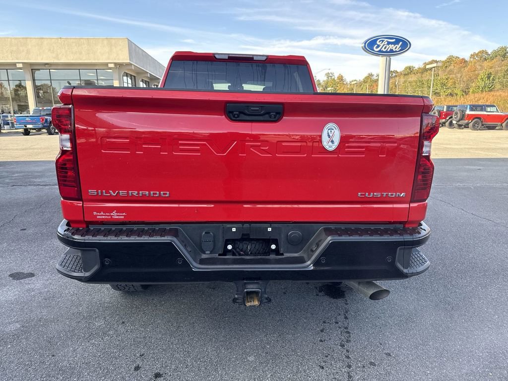 Used 2025 Chevrolet Silverado 2500 Custom w/ Custom Value Package image 5