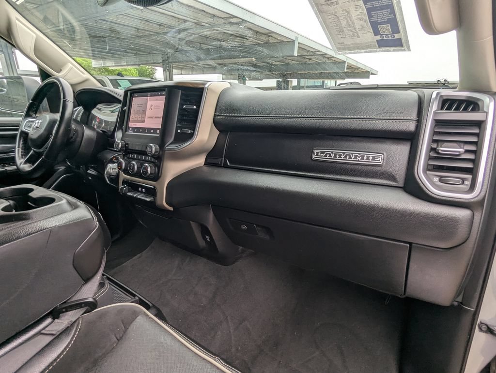Used 2022 RAM 1500 Laramie AWD/4WD image 23