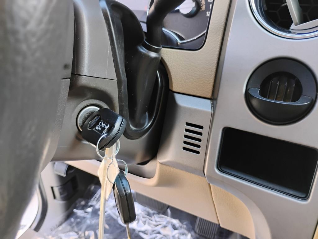 Used 2011 Ford F150 Lariat w/ Lariat Plus Pkg image 34