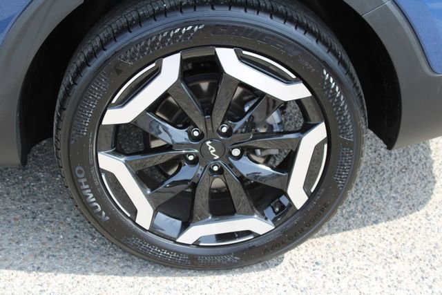 Used 2025 Kia Telluride S FWD image 9